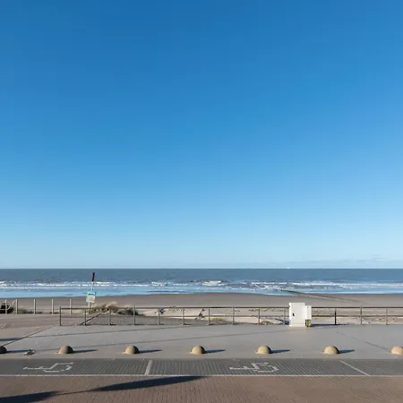Met De Voeten In De Zee Apartment Middelkerke